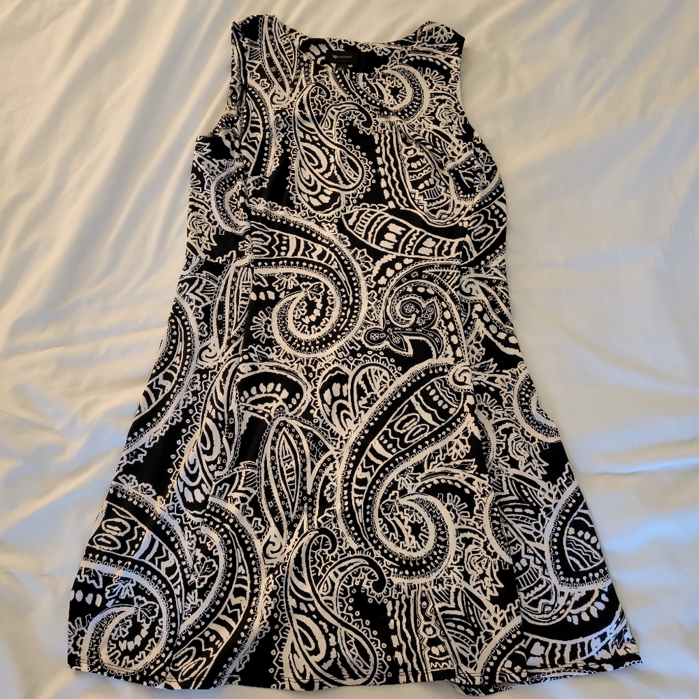 Black and White paisley dress, Size L